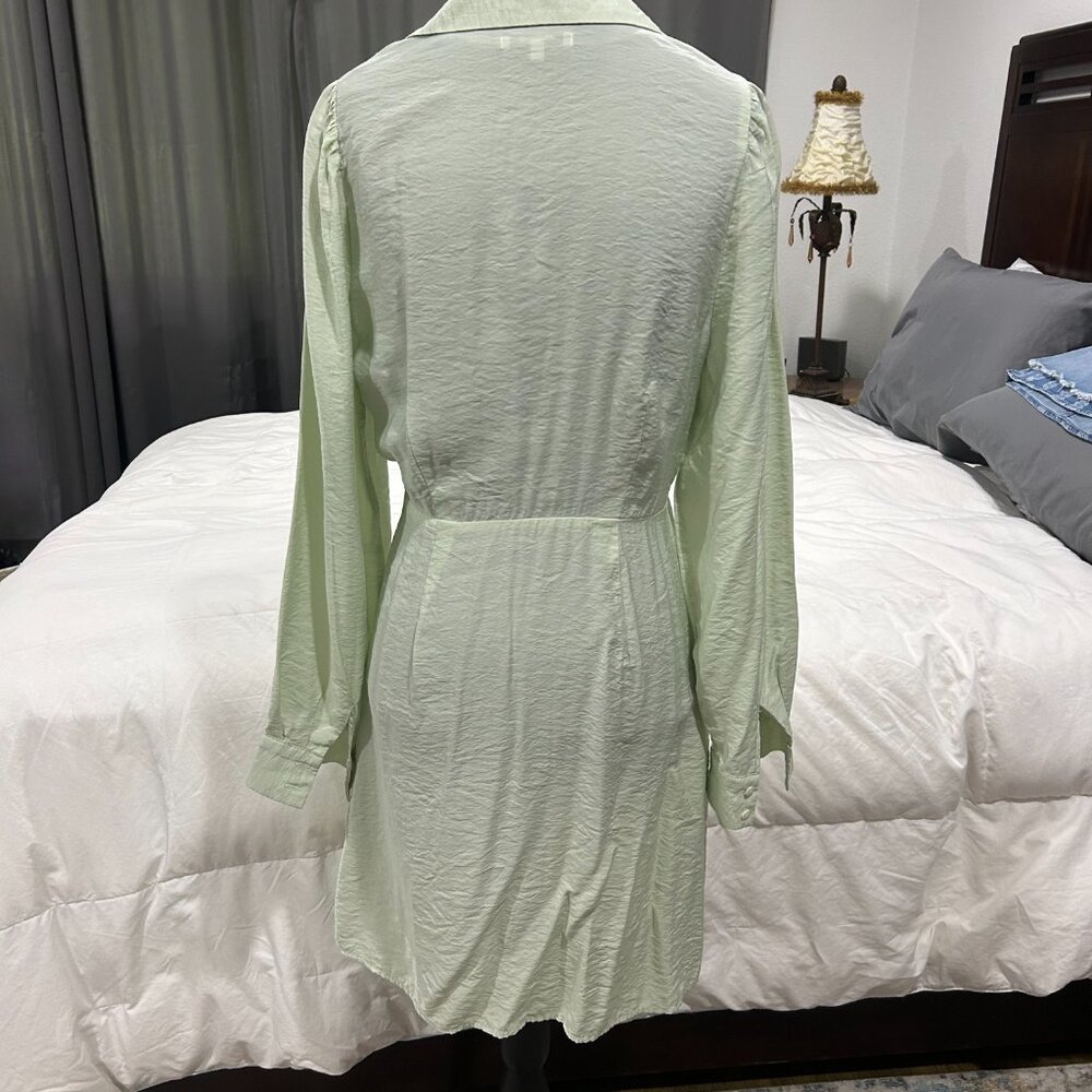 Madewell botton down, taylored waist, mint, 6, good condition - Picture 2 of 6